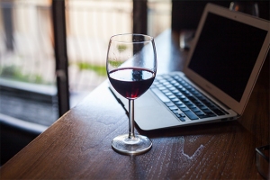 wine-working-from-home