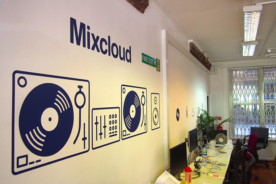mixcloud-studio-london.jpg