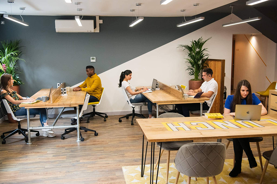 Wizu Workspace - Bustling private office